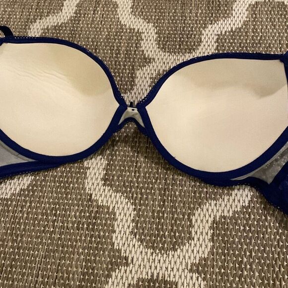 Victoria’s Secret dream angels push-up bra, size 36DD - Picture 4 of 5